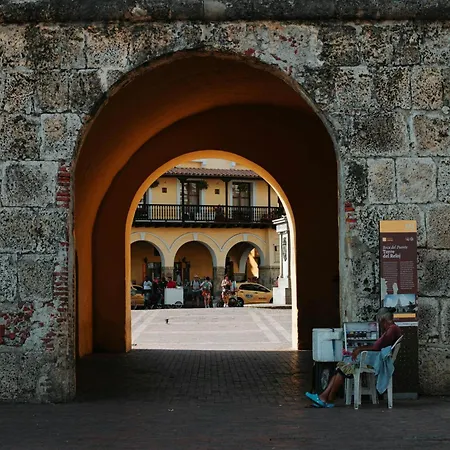 Apartamento Me Quedo Aqui, Casa Cerca Del Aeropuerto De Cartagena! Cartagena